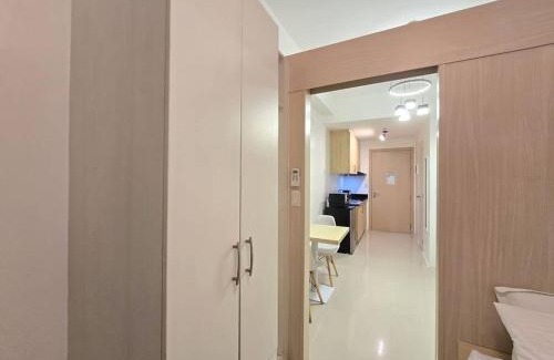 Barangka Ilaya Apartamento | 1BR Condotel with Balcony at SM Light Residences #LT08