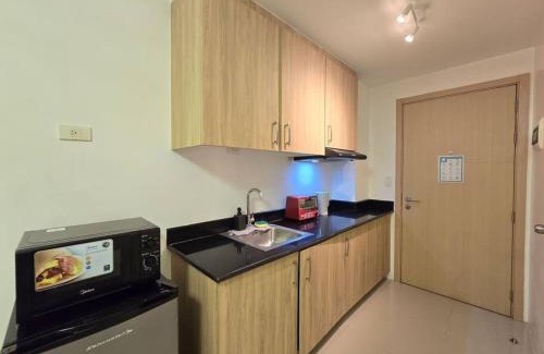 Barangka Ilaya Apartamento | 1BR Condotel with Balcony at SM Light Residences #LT09