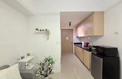 Barangka Ilaya Apartamento | 1BR Condotel with Balcony at SM Light Residences #LT11