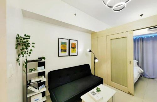 Barangka Ilaya Apartamento | 1BR Condotel with Balcony at SM Light Residences #LT05-1