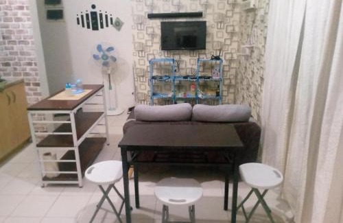 Pio del Pilar Apartamento | 1BR-corner unit at Laureano di Trevi Makati