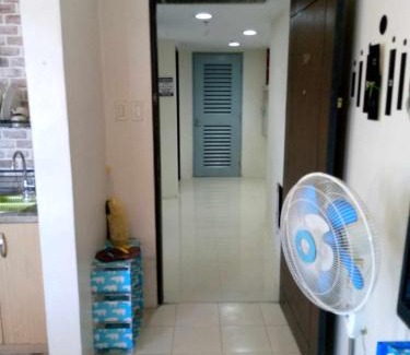 Pio del Pilar Apartamento | 1BR-corner unit at Laureano di Trevi Makati