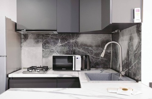 Erebuni Apartamento | 1BR/Downtown Serenity/Cityscape Bliss