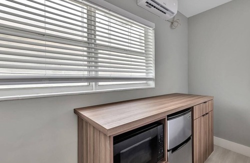 North Beach Apartamento | 1BR Getaway by Dania & Hollywood Beach
