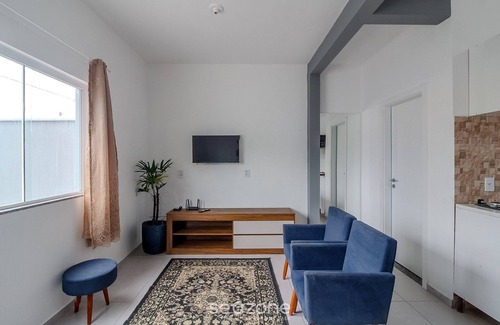 Praia da Armacao do Itapocoroi Apartamento | 1BR House w/BBQ & Garage in Penha Jcs0004