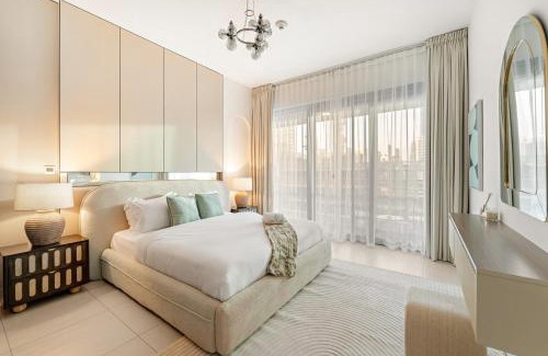 Downtown Dubai Villa | 1BR in Business Bay near Burj Khalifa & Dubai Mall with Pool & Gym Access