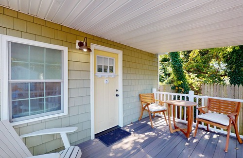 Lower Township Casa | 1BR King Bed Sofa Bed Sleeps 4 POOL - 1