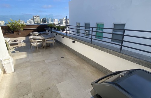 Ensanche Quisqueya Condominio | 1Br- LUX Location, Pool, Sauna, GYM -no need car for accommodation-
