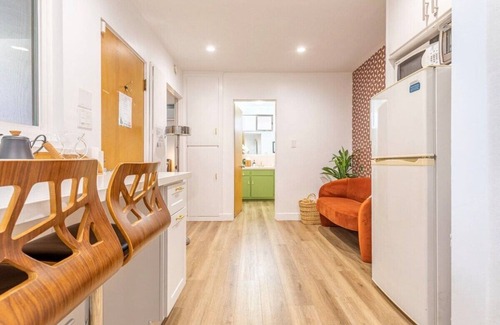 Ladera Heights Apartamento | 1BR Mid-Century Apt w/ Patio, Near LAX & Beach