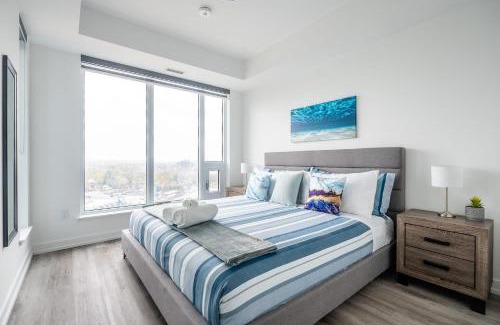 Kitchener Casa | 1BR Modern Condo - King Bed and Stunning City View