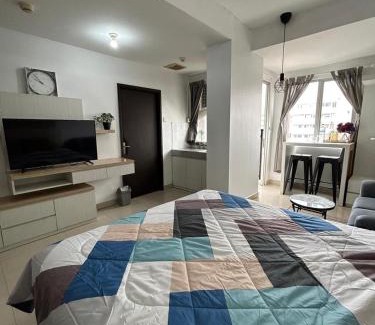 Bandung Kulon Apartamento | 1BR Plus Sudirman Suite Apart by Metta