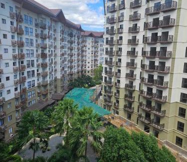 Matandang Balara Apartamento | 1Br QC Furnished Condo FREE Pool Access, FAST WIFI