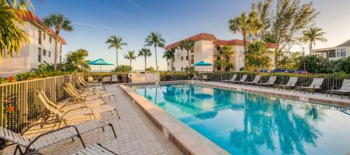 Sanibel Apartamento | 1BR Second Floor Condo On Sanibel Island Steps To The Beach 4B2
