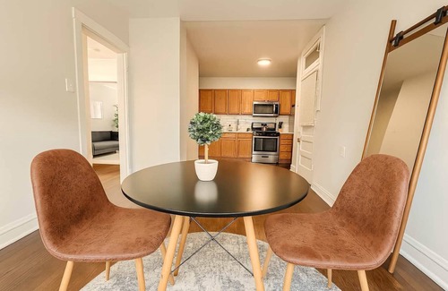 Ravenswood Manor Apartamento | 1BR Serene and Cozy Chicago Apt!
