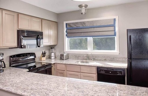 Ocean Ridge Condominio | 1br Suite Condo Deep-Sea Fishing, Golf, Beach!