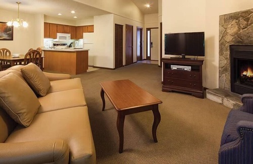 Lake Lure Condominio | 1br Suite Condo Mini Golf, Pools, Tennis!