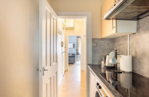 Central Aberdeen Apartamento | 1BR Summit Holburn - Cosy Flat With Ultrafast Wifi