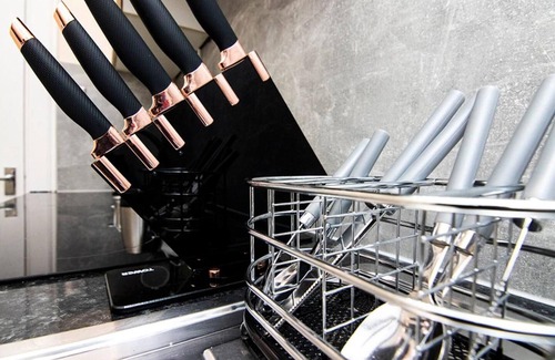 Central Aberdeen Apartamento | 1BR Summit Holburn - Cosy Flat With Ultrafast Wifi