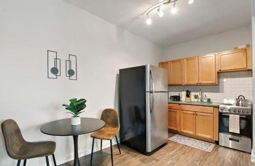 Hyde Park Apartamento | 1BR Tranquil Hyde Park Apartment - Harper 202 & 402 rep