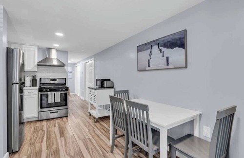 Ocean Grove Apartamento | Luxury 1BR | Near Beach + Asbury | Porch + Parking