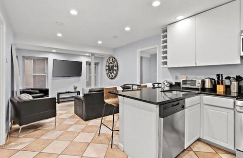 Charlestown Condominio | 1Celtics/Bruins, Little Italy, North End