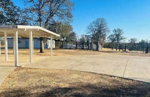 Cottonwood Apartamento | #1Cozy Rustic Retreat on a 21 acre Ranch in Cottonwood with WiFi, AC,Yoga Studio