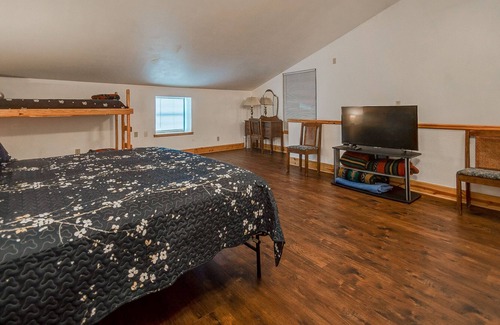 Kingston Casa | 1King 3Bunks Fishing Haven Buncombe Marina Texoma
