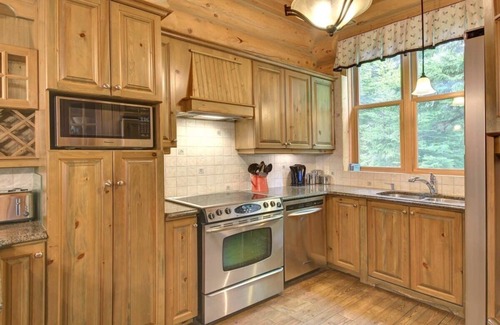 Fiddler Lake Resort Chalet De Esquí | 1km to lake, log house & hot tub