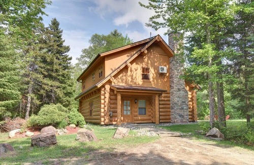 Fiddler Lake Resort Chalet De Esquí | 1km to lake, log house & hot tub