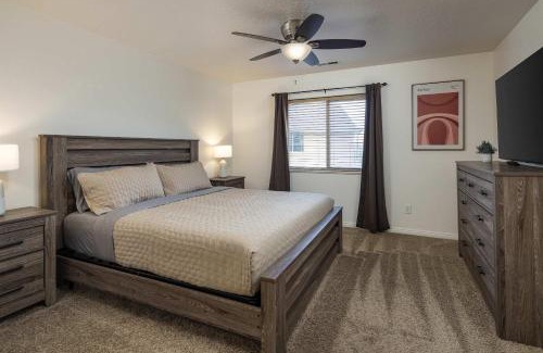 Moab South Valley Casa | 1L Top Floor Moab RedCliff Condo POOL & HOT TUB