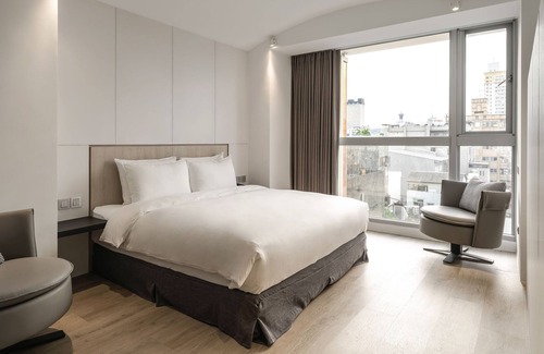 West District Casa | 1LI7E HOTEL