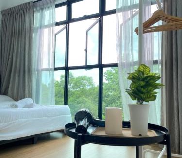 Bukit Indah Apartamento | 1min to BukitIndah AEON Skyloft 3BR Muji PoolView