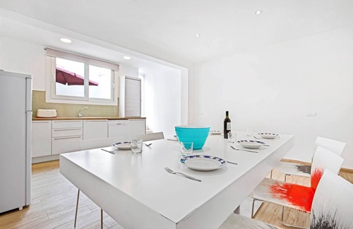 Llafranc Apartamento | 1SICA 01 - Espacioso y moderno apartamento totalmente renovado en planta baja situado en el centro de Llafranc, sólo 100m de la playa