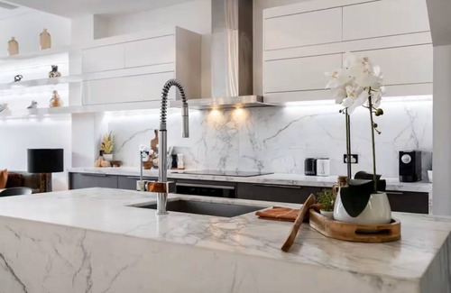Albert Park Casa | 1st Class Living in the Heart of A+ Albert Park