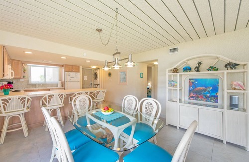 Seven Mile Beach Condominio | Vista al mar / junto a la piscina ------ "THE BEST" vea los comentarios de los huéspedes