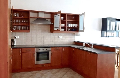 Prague 1 Apartamento | 1st floor-VIEWS Ch-Bridge an Castle-Featured in Telegraph NP