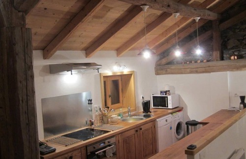 Villarabout Apartamento | 1.o piso, vista montaña, balcón, chimenea o estufa a leña, tv, local para esquís, 100m²
