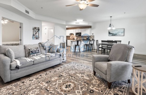 Guntersville Condominio | 1st level unit w/communal pool @ Lake Guntersville