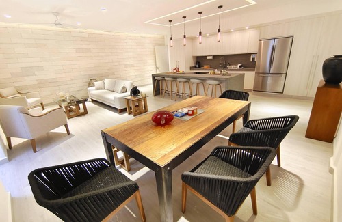 Alfredo V. Bonfil Apartamento | 1st Luxury Warehouse