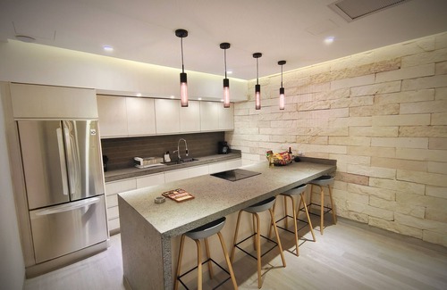 Alfredo V. Bonfil Apartamento | 1st Luxury Warehouse
