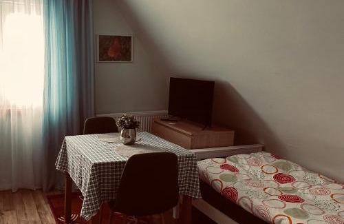 Betzweiler Apartamento | 1Zi Ferienwohnung bis zu 3 Personen für Dienstreisende in Loßburg Schwarzwald