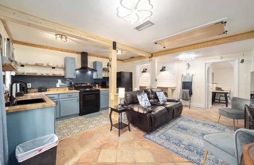Historic District Apartamento | 2/1 Historic Carriage House Walking Distance to Downtown