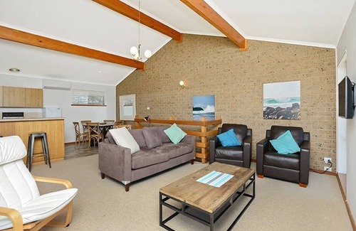 Port Elliot Casa | 2/16 Strangways, Port Elliot