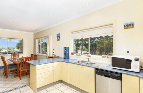 Forster Villa | 2/184 Kularoo Drive - ¡Camina hasta la playa de una milla!
