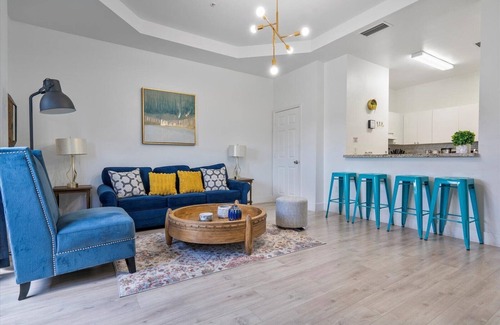 Flagami Condominio | 2/2 1/2 Miami 10 Mins to Miami Airport 423