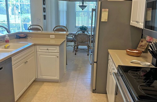 Heritage Palms Villa | 2/2 + Den VILLA in Heritage Palms - Fairways & Relaxation Await!
