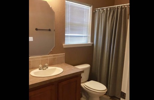 New Iberia Casa | 2/2 home minutes from I-10