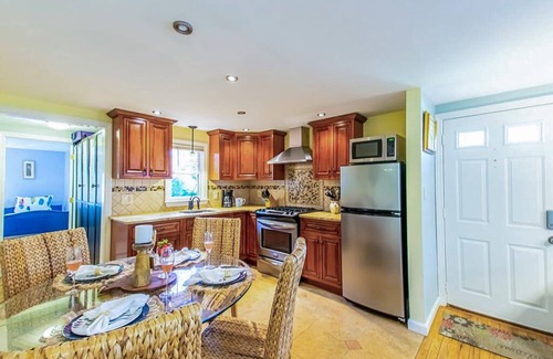 West Dennis Casa | 2.2 Miles to West Dennis Beach! Central AC!