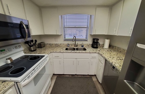Port Charlotte Condominio | 2/2 Spacious Unit