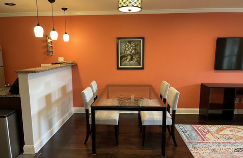 Barton Hills Apartamento | 2/2 Walk to Barton Springs and Zilker Park!